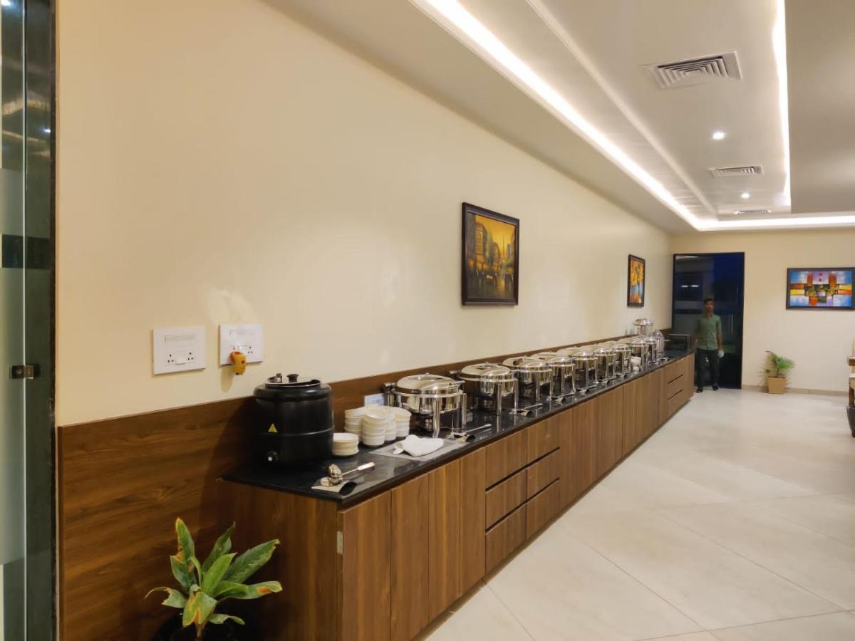 The Imperial Prime Clarks Inn Suites, Bhilwara Luaran gambar