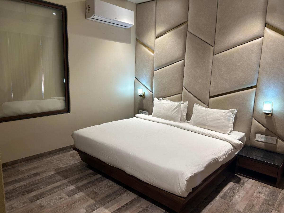 The Imperial Prime Clarks Inn Suites, Bhilwara Luaran gambar