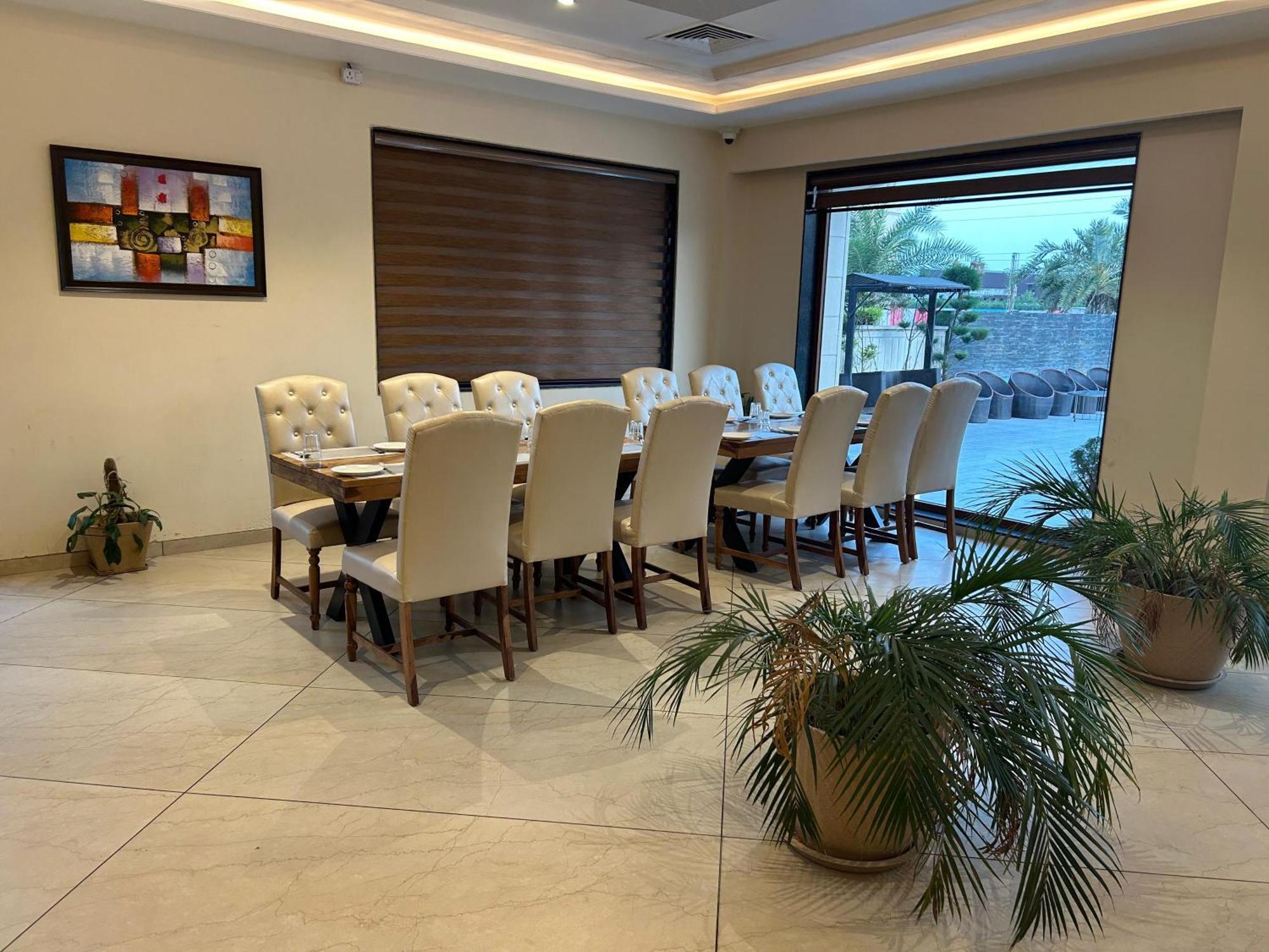 The Imperial Prime Clarks Inn Suites, Bhilwara Luaran gambar